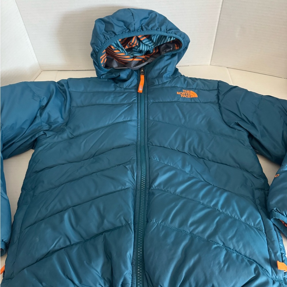 The North Face Boys' Reversible Hooded 550 Jacket Size 10/12